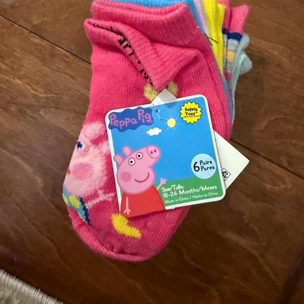 NWT size 18-24 months Peppa Pig Safety Socks 6 pack